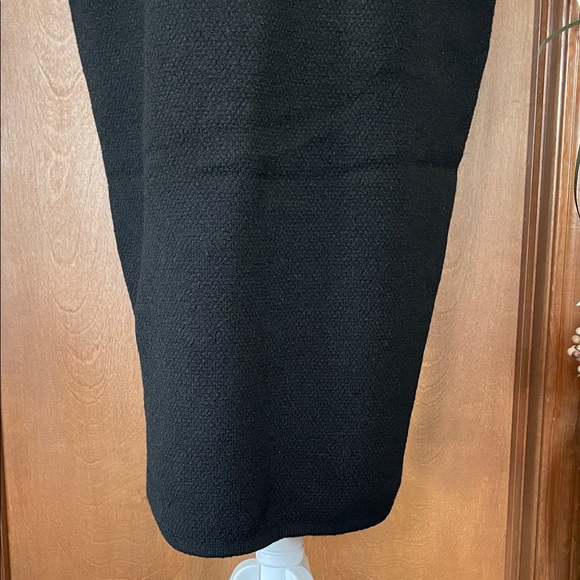 Elegant Sleeveless, Sweater Maxi by Express - Picture 8 of 17